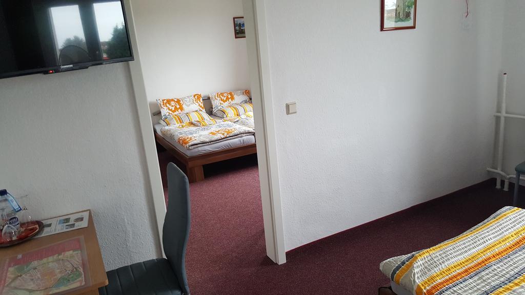 Tivoli Hotel Zerbst Eksteriør billede