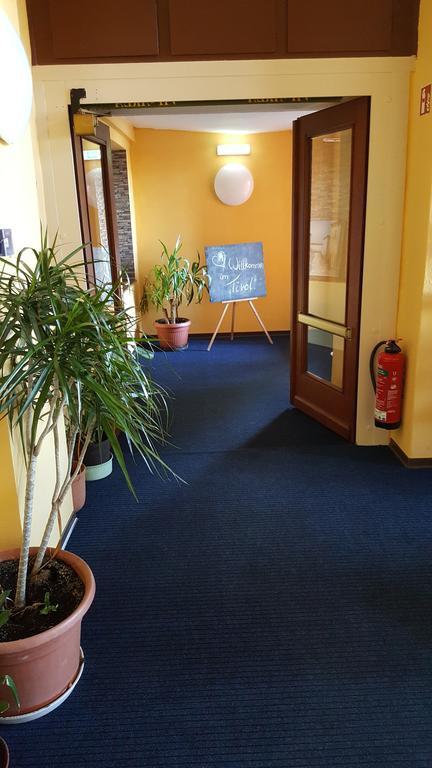 Tivoli Hotel Zerbst Eksteriør billede
